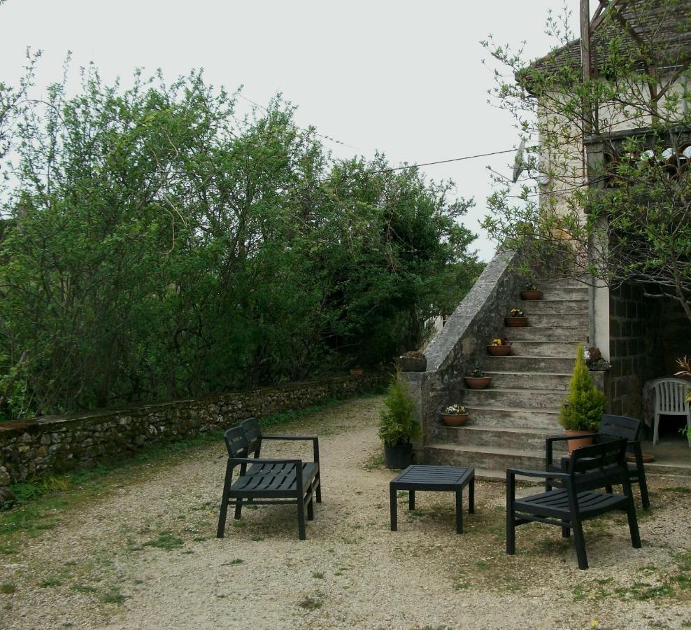 Gite Au Coeur Du Lot, La Maison De Pauline Lentillac du Causse Екстер'єр фото